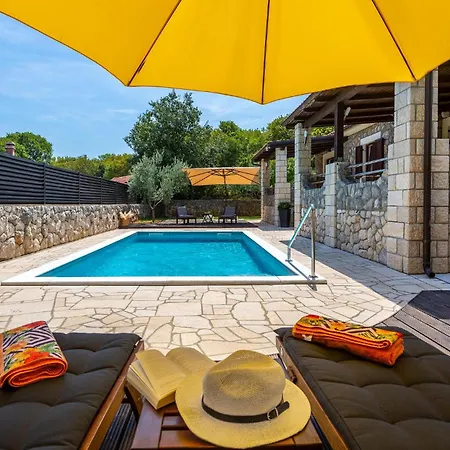 Holiday home In With Outdoor Swimming Pool *