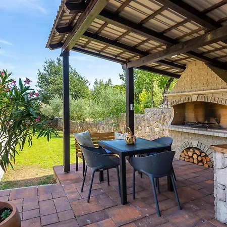 Holiday home In With Outdoor Swimming Pool